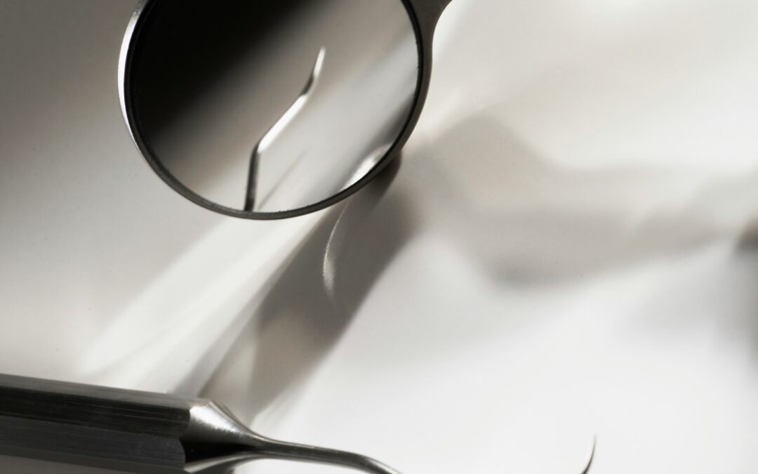 Tratamentul problemelor dentare la copii – carii, dinți înghesuiți și dezvoltare incorectă a maxilarelor